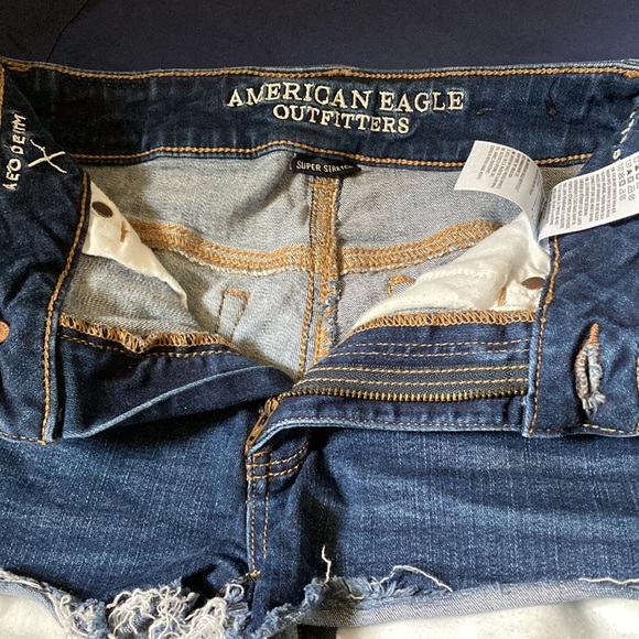 •American Eagle Outfitters Distressed Jean Shorts - Picture 4 of 16